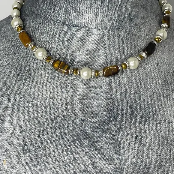 necklace Faux pearl and tiger's eye beaded costume jewelry natural neutral - Picture 4 of 11